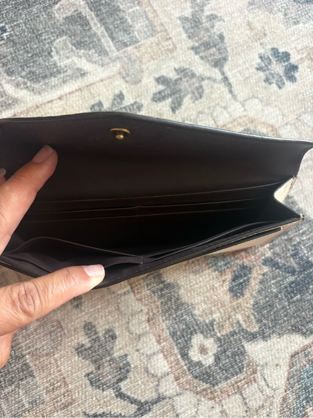 Coach Wyn Soft Wallet In Colorblock - Picture 6 of 7